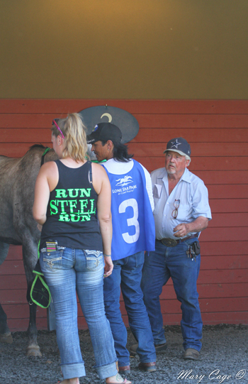 Owner Haley Thorne supported her horse on the racetrack with a custom T-shirt (Photo by Mary Cage)